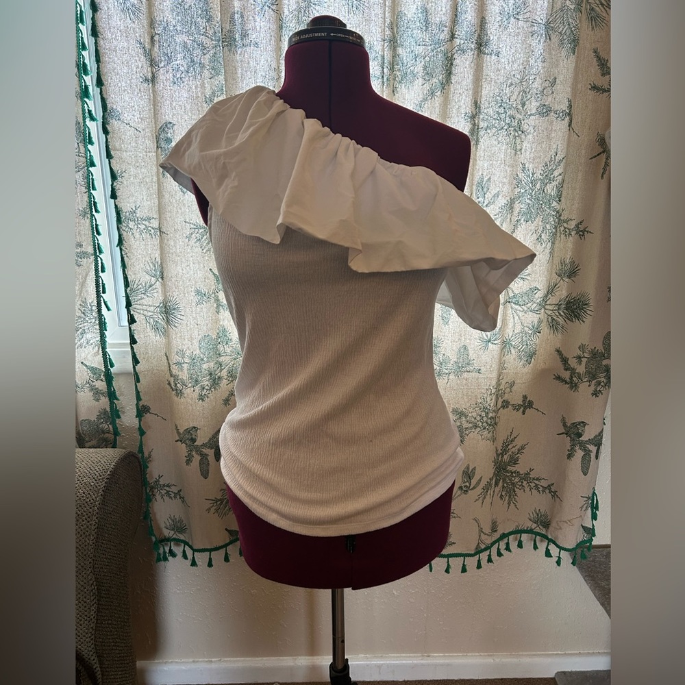 White One-Shoulder Ruffle Blouse